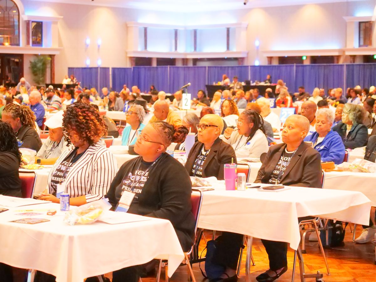 SEANC delegates on the convention floor