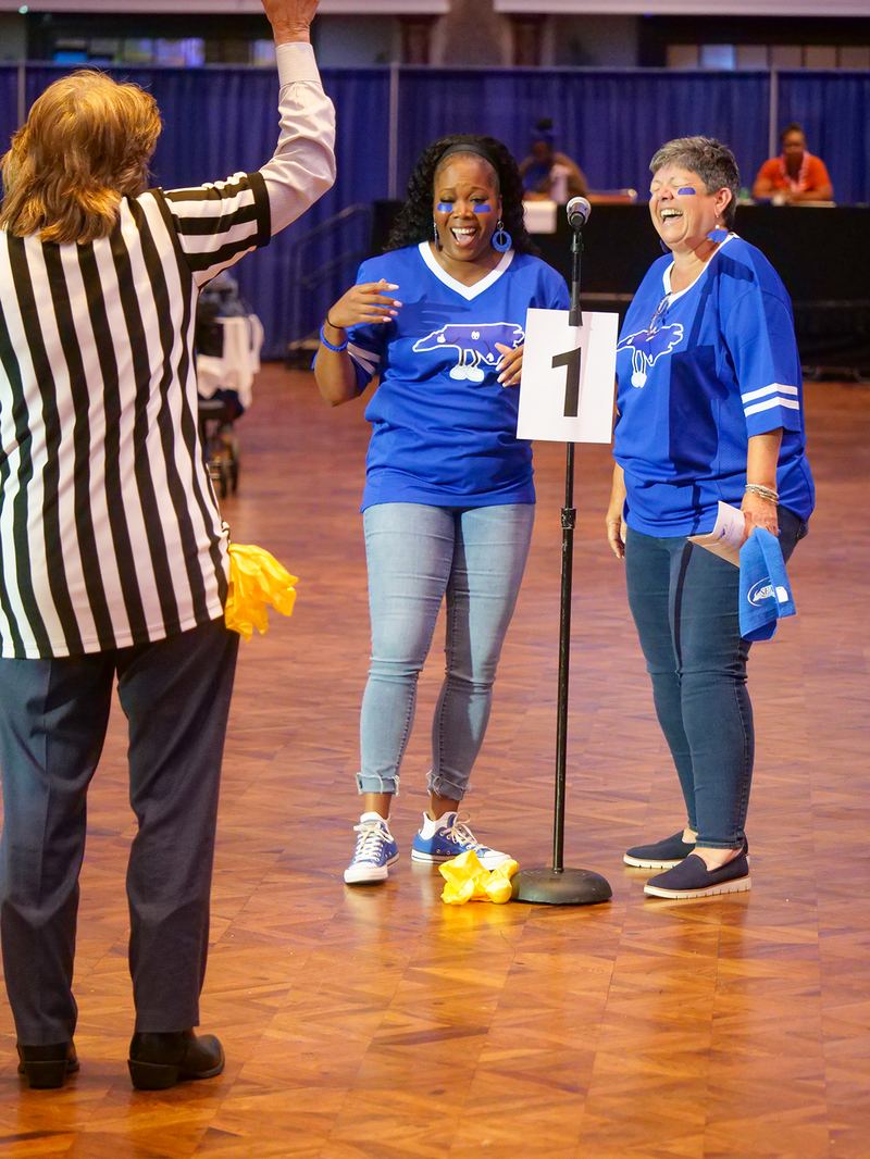 Delegates on the convention floor